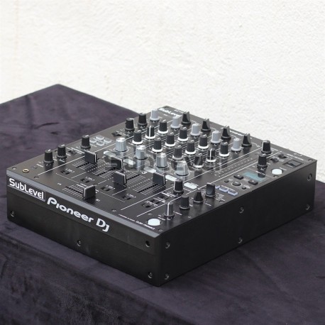 Pioneer DJM-750 MK2