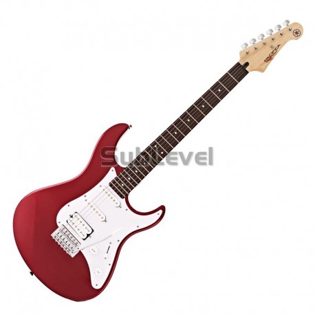 Yamaha Pacifica 012 elektriskā ģitāra